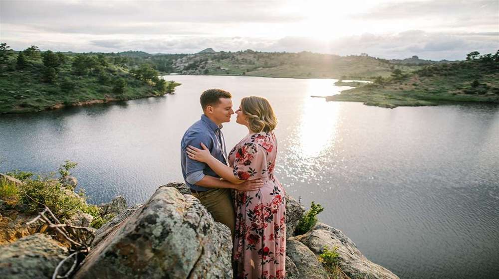 Chiffon and linen fabrics in casual engagement outfits