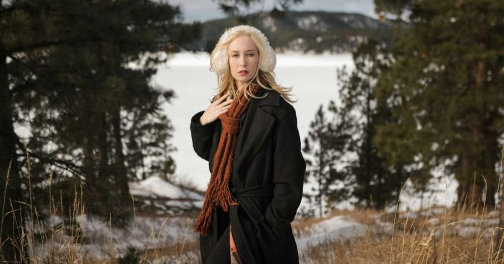 Winter capsule wardrobe guide: camel coat, knit sweater and boots